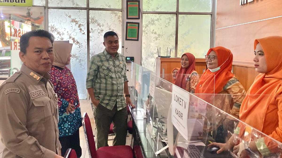 Sekda Palembang Sidak ASN, Tegaskan Disiplin dan Larangan Mobil Dinas untuk Mudik