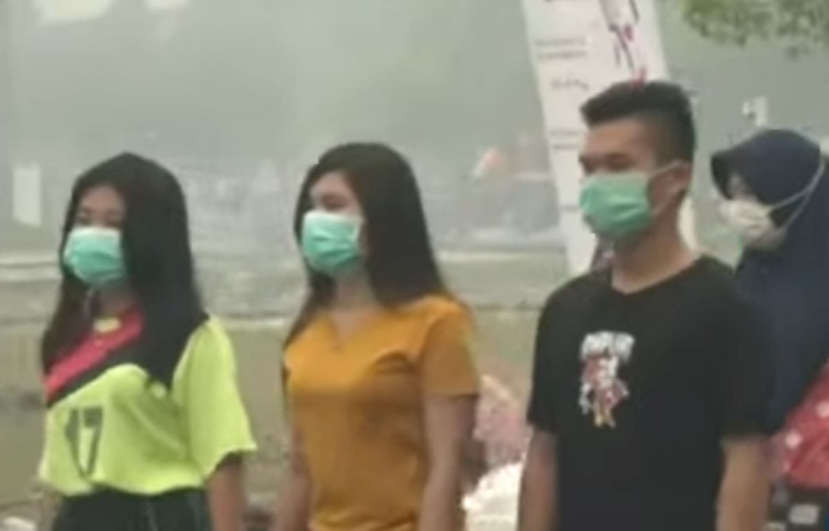 Cara Berolahraga yang Sehat di Tengah Kabut Asap, Jangan Lupa Pakai Masker