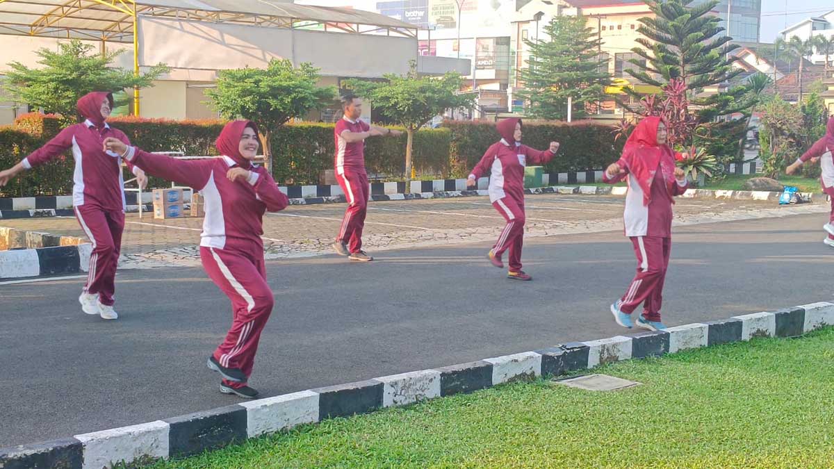 Polda Sumsel Laksanakan Olahraga Pagi Bersama, Jaga Stamina dan Kebugaran Tubuh