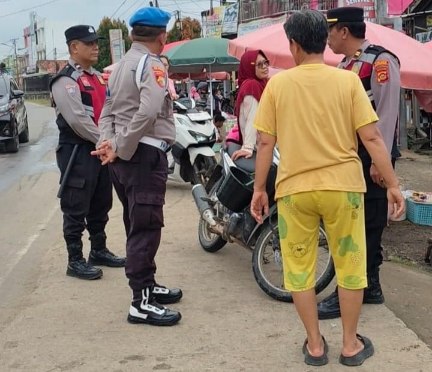 Polsek Babat Toman Gelar Patroli Jalan Kaki di Titik Rawan