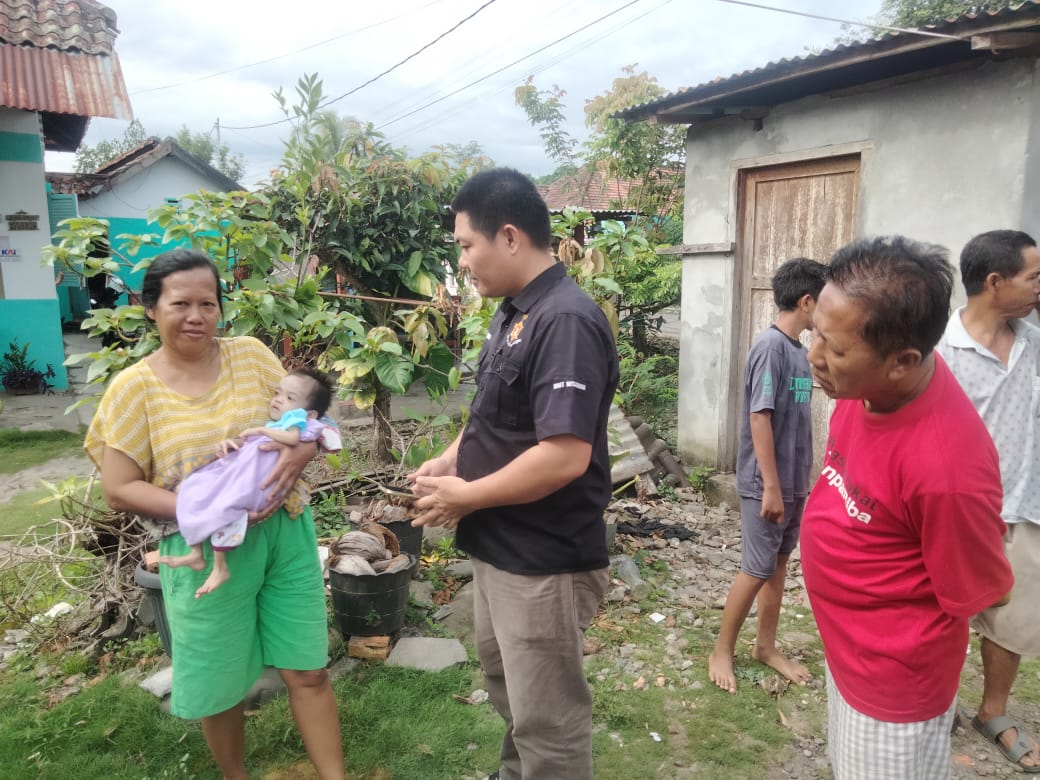 Bayi Perempuan Ditemukan di Depan Rumah Pensiunan Guru 