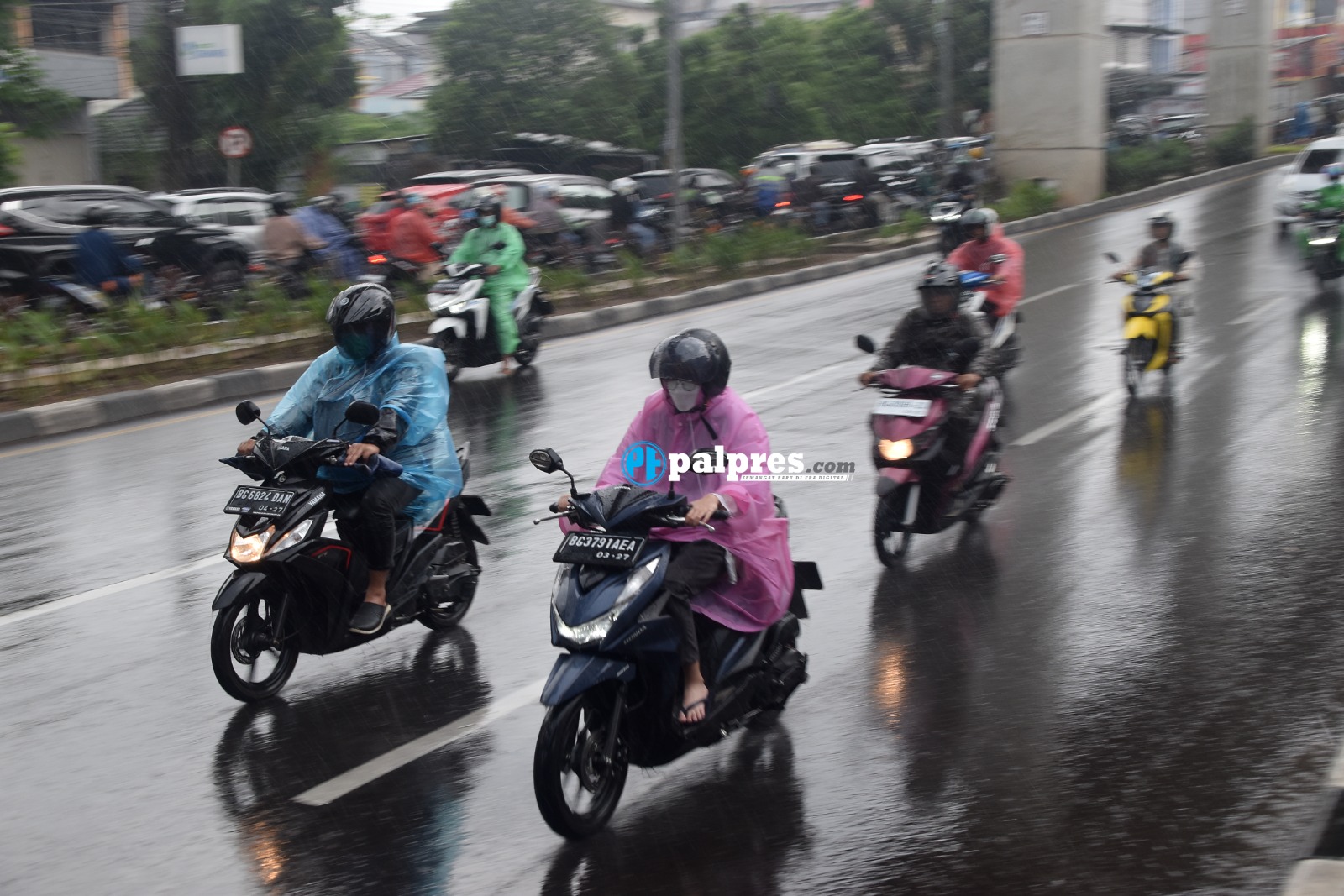 Prakiraan Cuaca di Sumsel Senin 1 April 2024: Palembang Diprediksi Hujan Ringan Lubuk Linggau Hujan Petir
