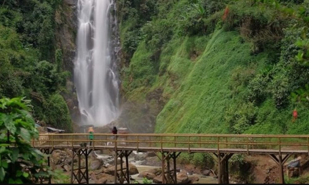 Liburan Akhir Tahun? Air Terjun Berdengung Cocok untuk Tenangkan Jiwa yang lelah, Cek disini Keindahannya 