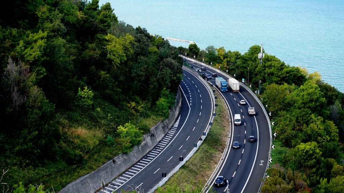 ASYIK! Jalan Tol Senilai Rp25 Triliun Ini Segera Dibangun, Diproyeksikan Atasi Kemacetan di Kawasan Puncak