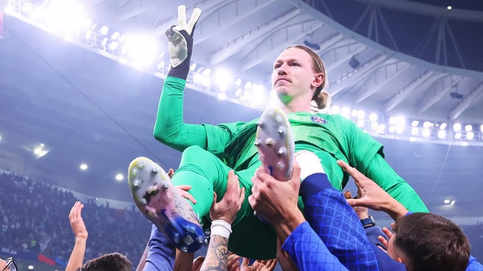 Siapa Matvey Safonov? Kiper Sang Penyelamat Penalti PSG