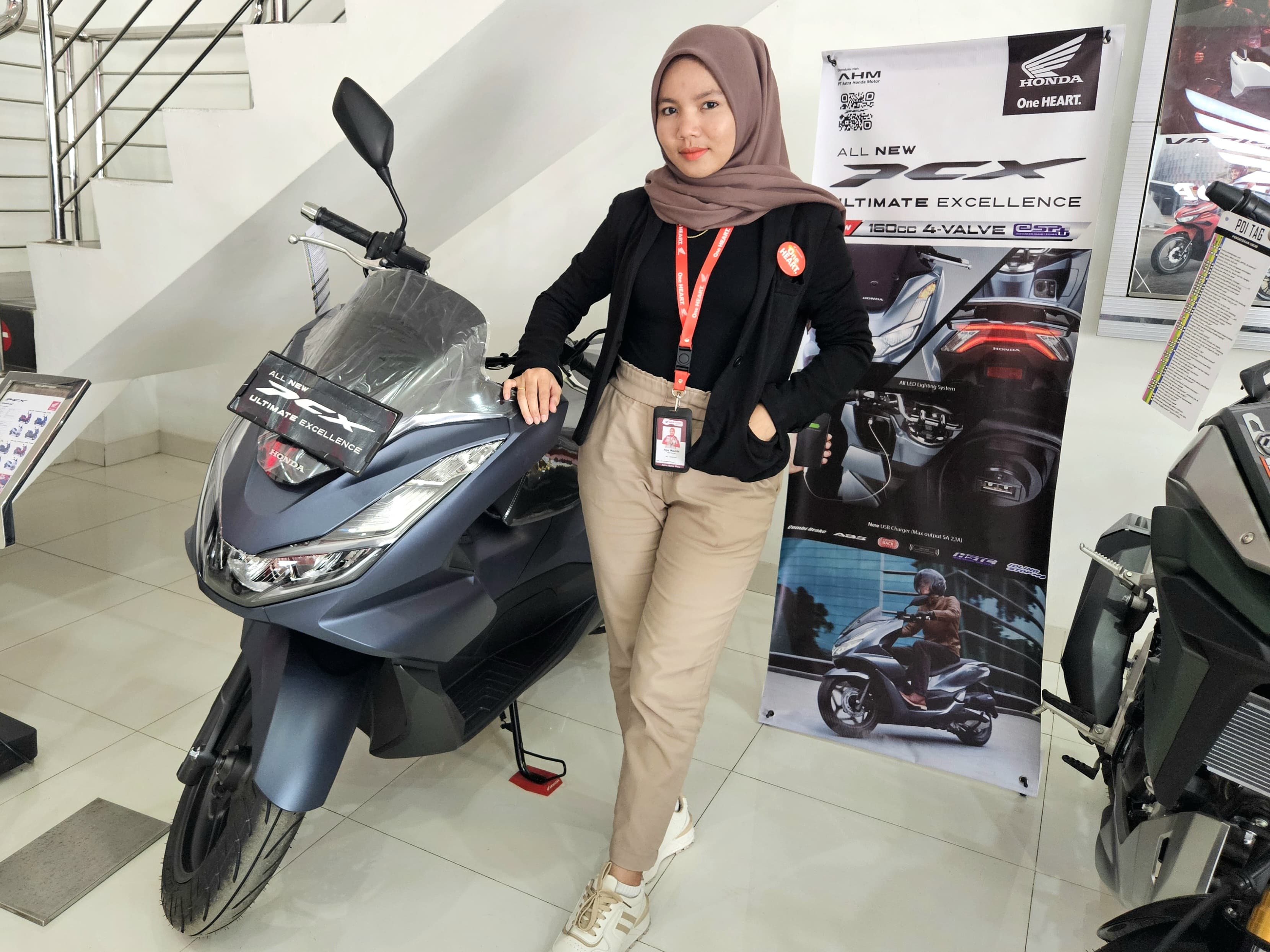 Perbandingan New Honda PCX 160 CBS, ABS, dan RoadSync: Mana yang Cocok Buat Kamu?