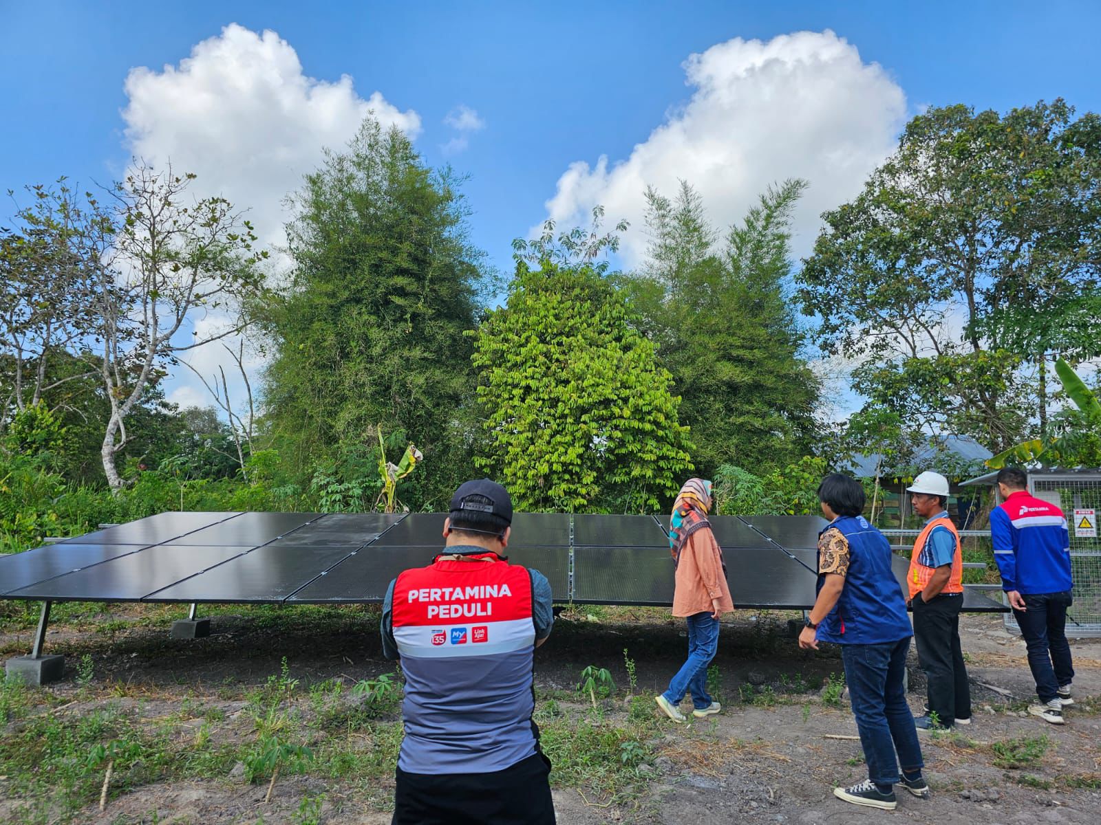 Pertamina Bantu Atasi Tantangan Pertanian Desa Pulau Semambu Melalui Pengelolaan Air Berbasis Energi Surya