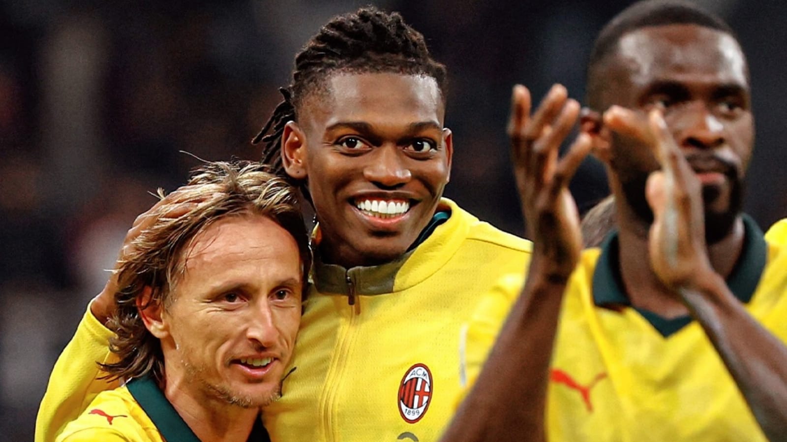 AC Milan 2-1 Fiorentina: Dua Gol Rafael Leao Bawa Rossoneri Menguasai Puncak Klasemen Serie A