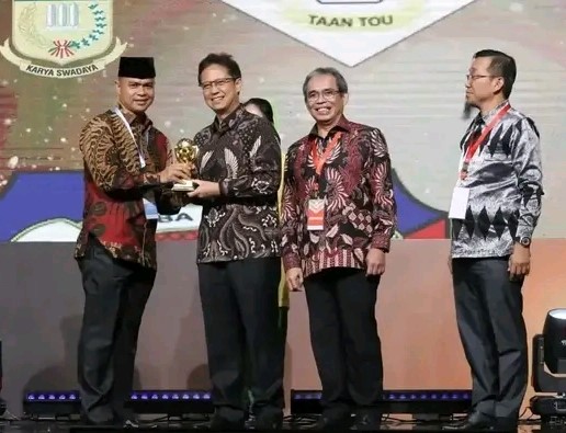 Pemkot Prabumulih Raih Penghargaan UHC Award dari Wakil Presiden RI