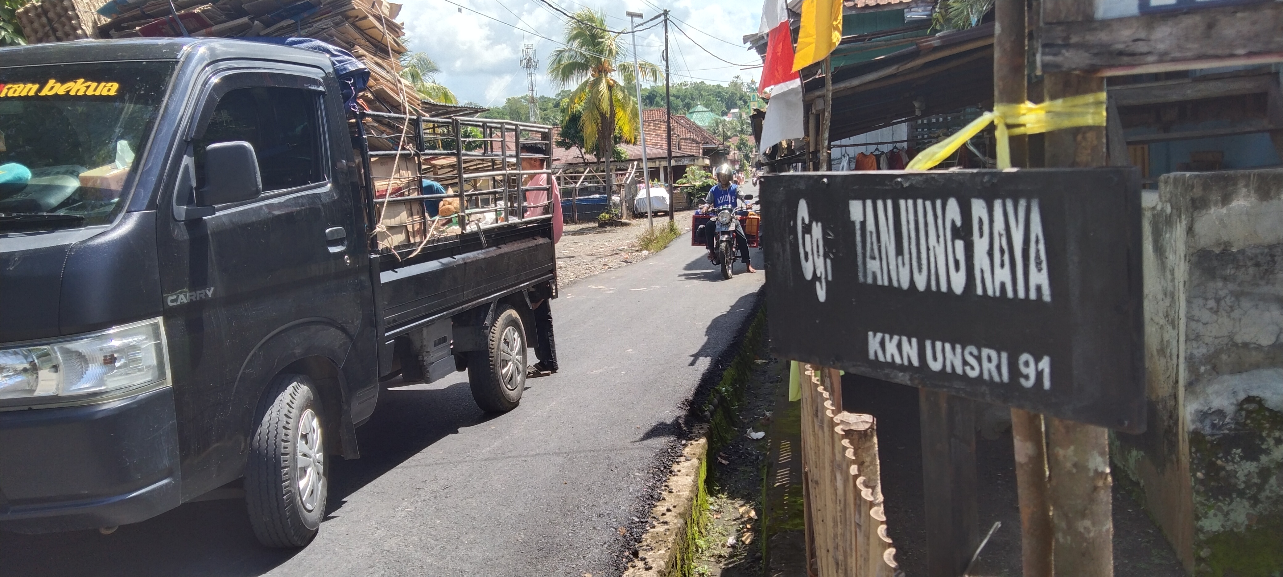 Belasan Tahun Menanti Akhirnya Akses Jalan Desa Sukanegara Hitam Mulus, Ini Buktinya