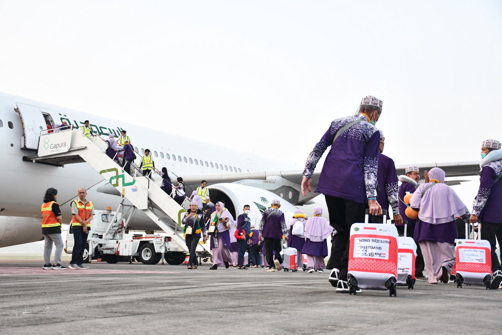 368 Jemaah Haji Kloter 5 asal OKUT dan Palembang Terbang Menuju Madinah, Besok Giliran Jemaah Babel