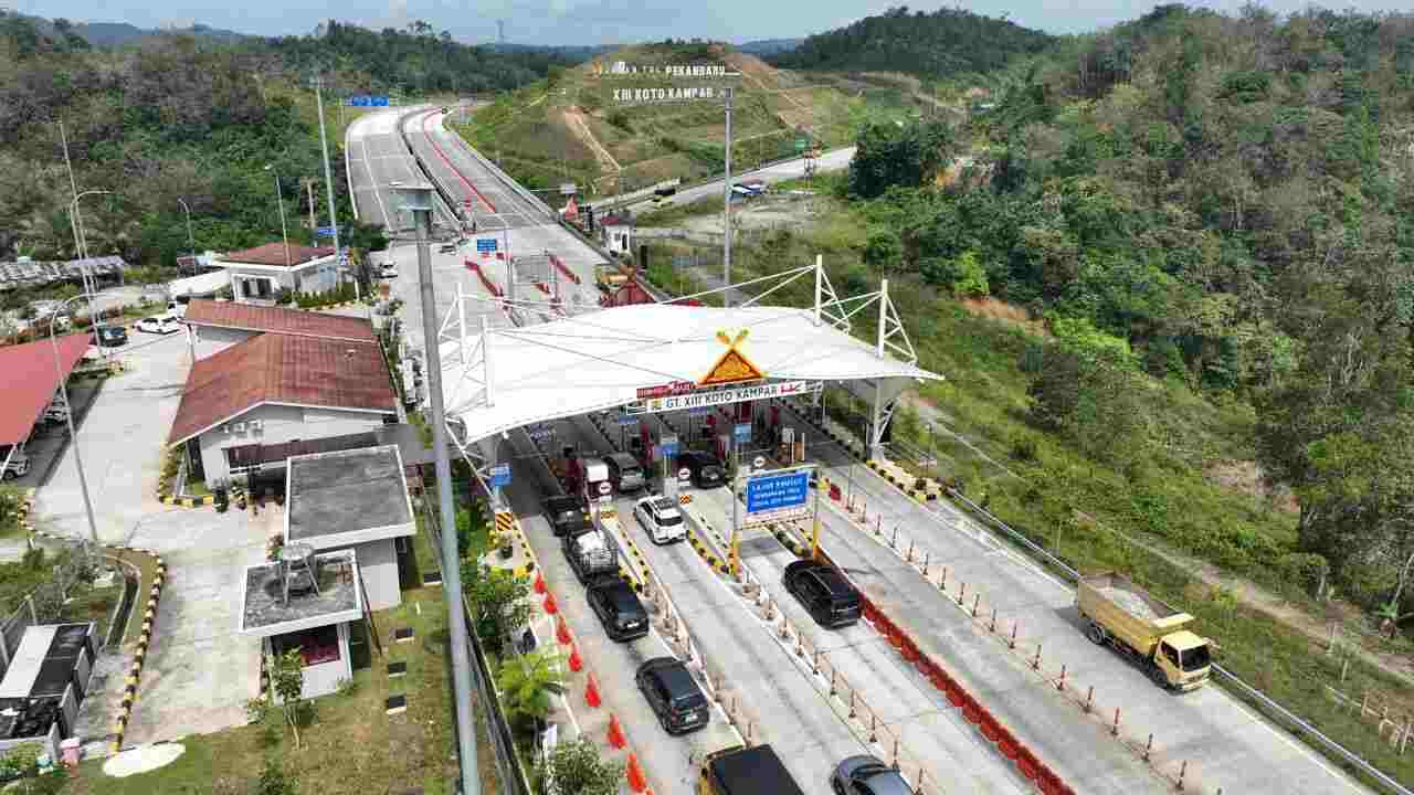 Mobilitas Masyarakat Tinggi, Trafik Tol Trans Sumatera Tembus 900 Ribu Kendaraan