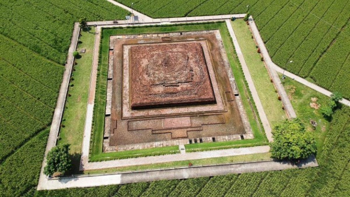 Bukan Borobudur, Inilah Candi Tertua di Jawa, Lokasinya Berada di Tengah Persawahan, Coba Tebak?