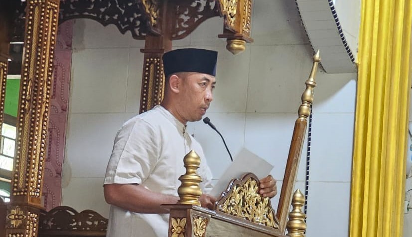 Jadi Khatib Shalat Jumat, Personel Polres Musi Rawas Sampaikan Pesan Kamtibmas