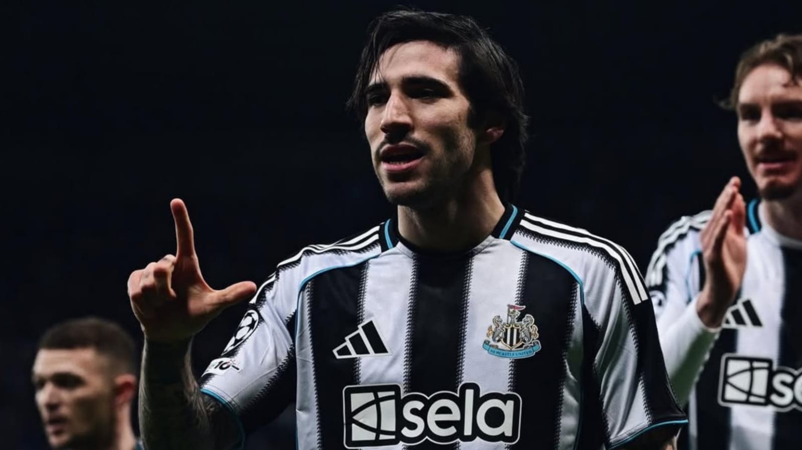 Minat Duo Manchester Pada Gelandang Newcastle Sandro Tonali