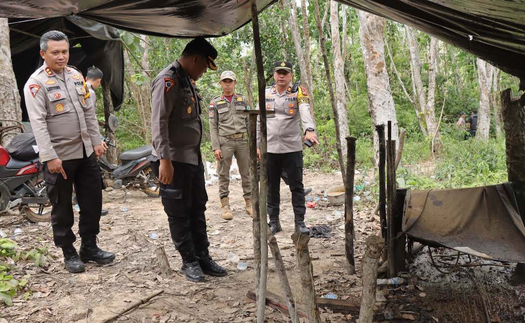 Pemilik Menutup Sumur Minyak Ilegalnya Secara Sukarela, Kapolres Muba Beri Pesan Begini 