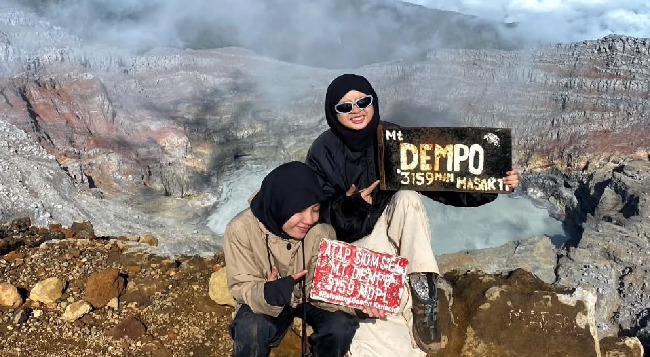 Jalur Pendakian Gunung Dempo Melonjak Ramai, Total 321 Pendaki Mendaftar Dari 1 Mei 