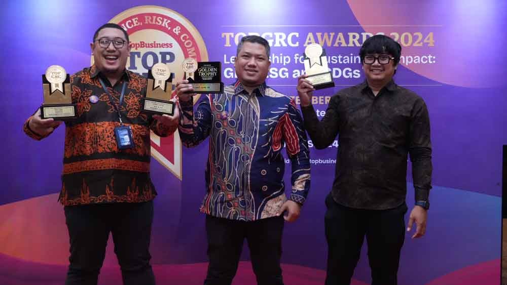 Tata Kelola Terintegrasi Perusahaan Makin Baik, PT Bukit Asam Raih 4 Penghargaan TOP GRC Awards