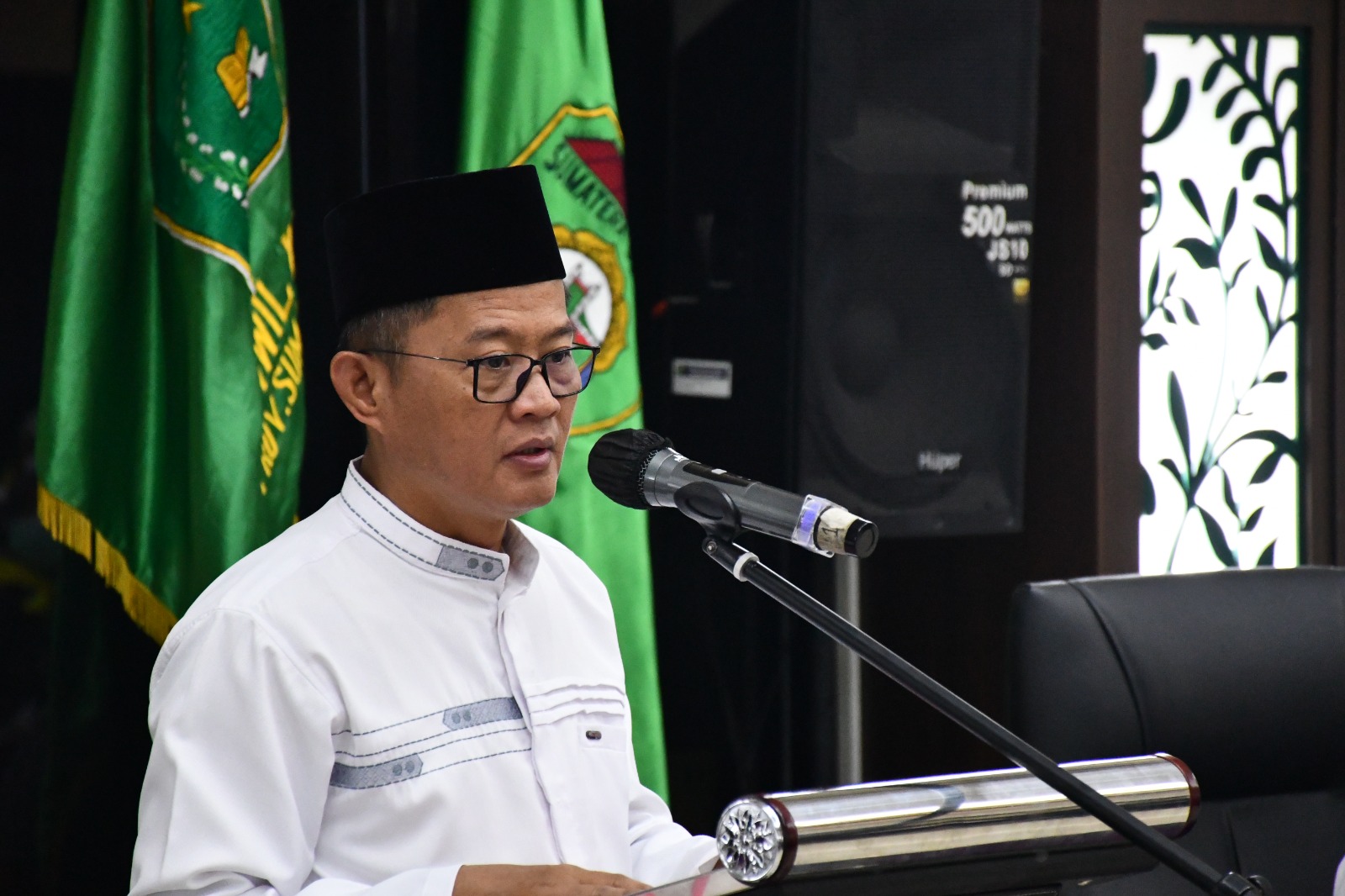 Lepas Kloter 3 Embarkasi Palembang, Kakanwil Kemenag Sumsel Ingatkan Jemaah Haji untuk Selalu Jaga Kesehatan  