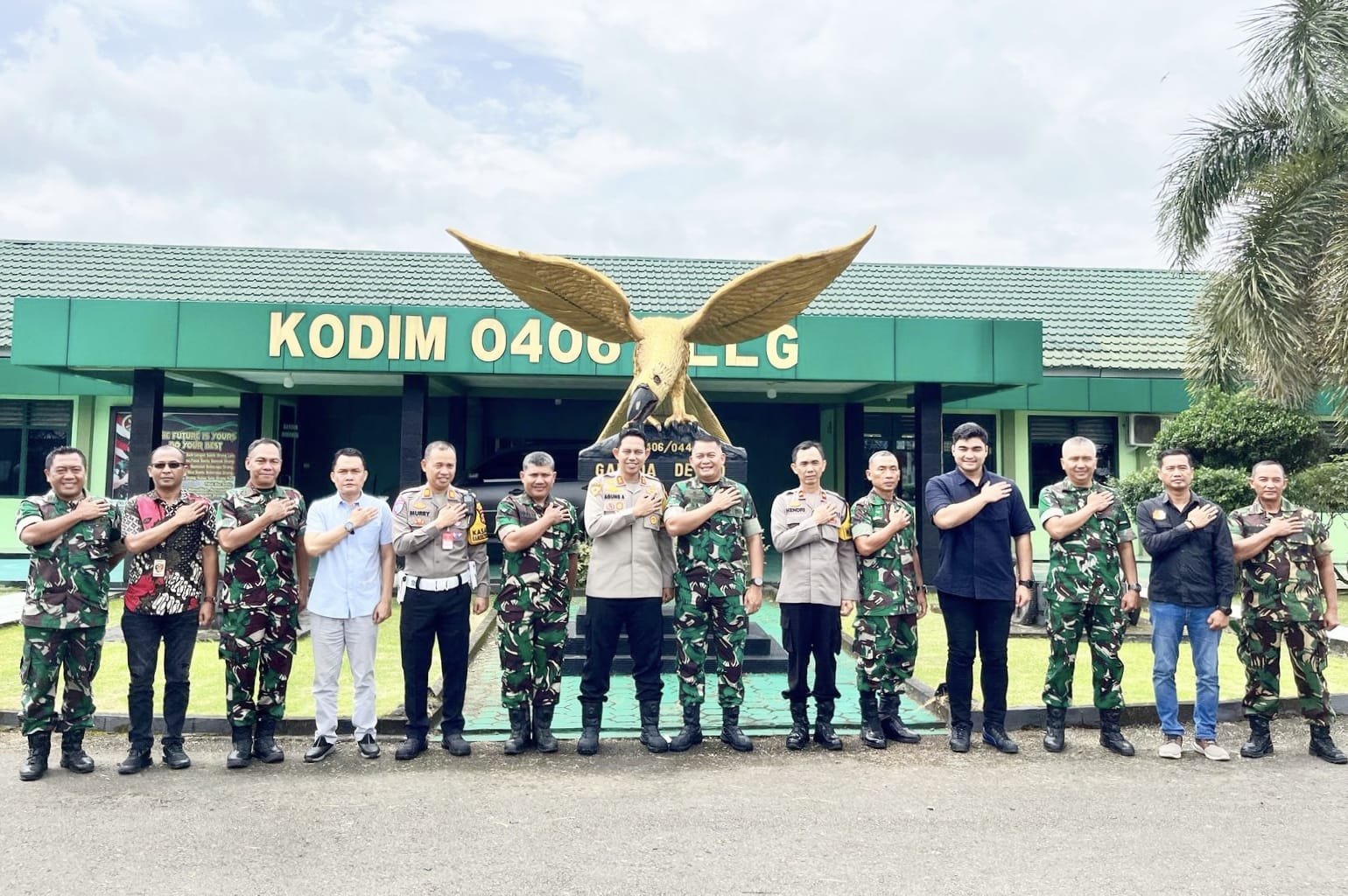 Tingkatkan Sinergitas, Kapolres Musi Rawas Beserta PJU Silaturahmi ke Kodim 0406 Lubuklinggau