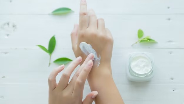 Harga Affordable! Ini 6 Rekomendasi Hand Cream yang Bagus, Jadikan Tanganmu Lebih Halus dan Lembut