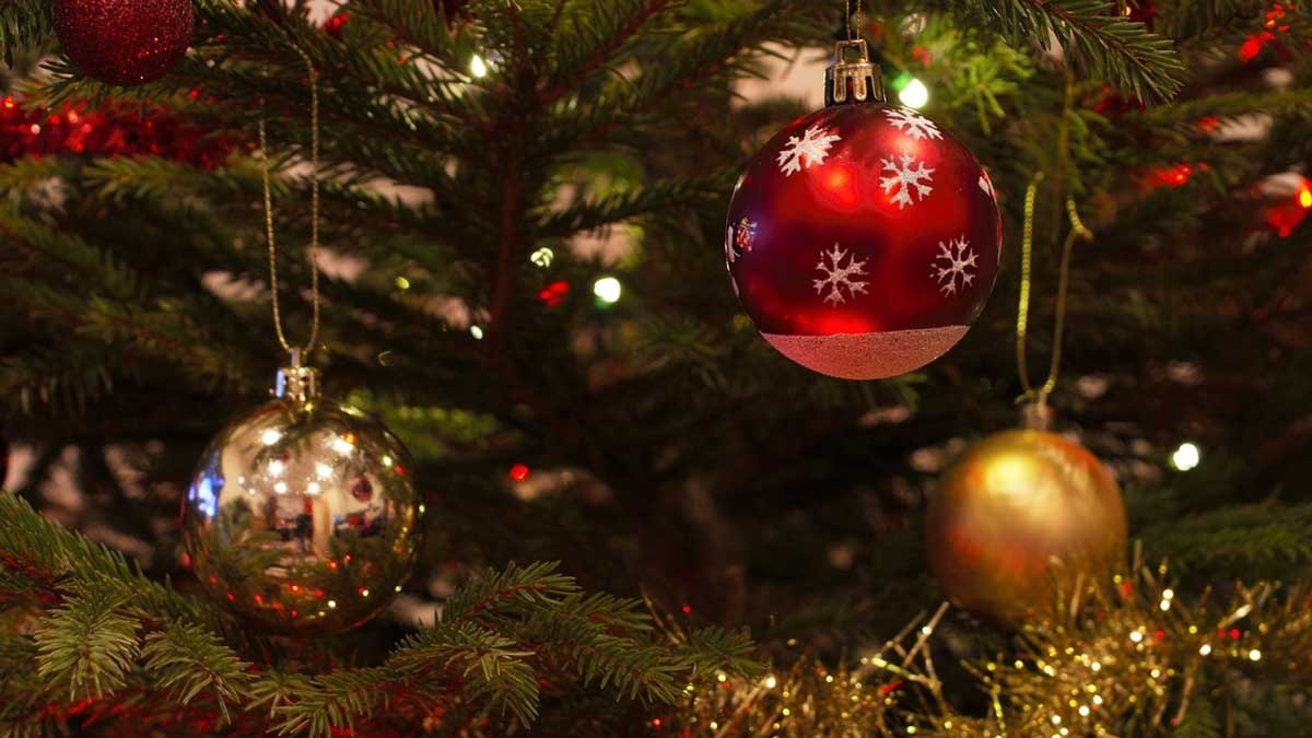 Penuh Kehangatan dan Sukacita, Ini 9 Dekorasi untuk Natal Bikin Ruangan Nampak Indah