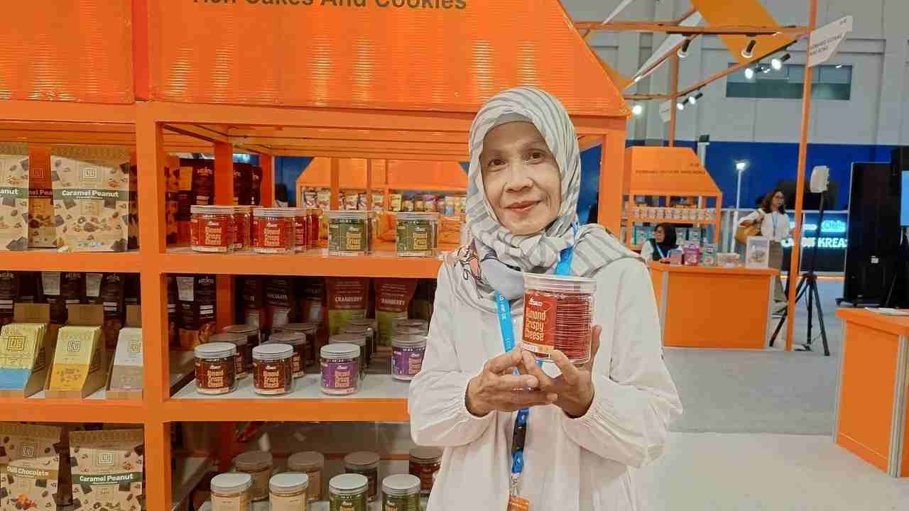 Pemberdayaan BRI Berhasil Buat Pengusaha Kue Ini Semakin Berkembang