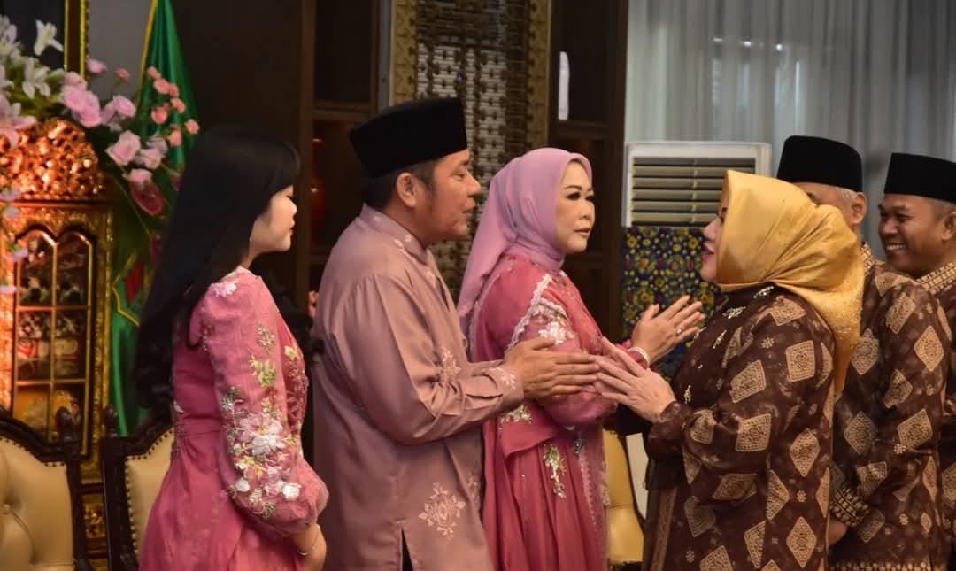 Bupati Musi Rawas Hj Ratna Machmud dan Forkopimda Ramah Tamah Dengan Gubernur Sumsel