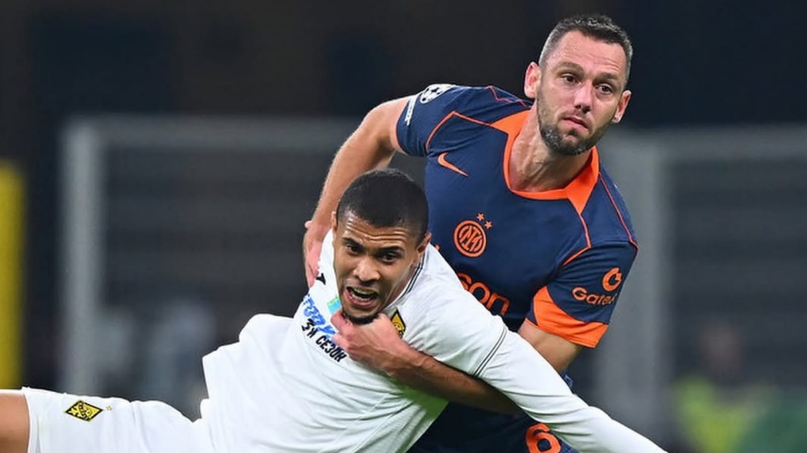 Selamat Tinggal Inter Milan! Stefan De VrijBek Penghuni Bangku Cadangan Ini Meminta Pergi di Bulan Januari