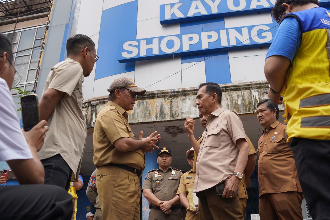 Ishak Mekki Kawal Revitalisasi Shopping Center Kayuagung