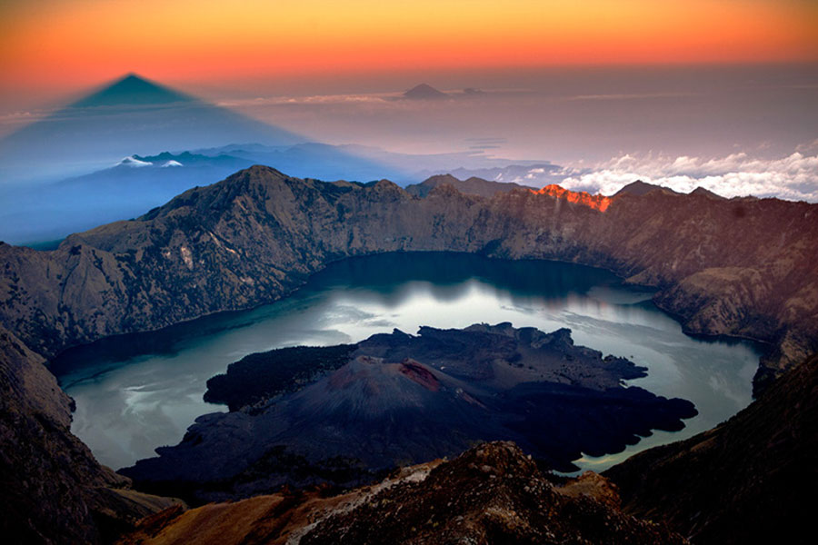 Bikin Merinding, Ini 5 Kisah Mistis Gunung Rinjani yang Terkenal di Lombok, Tempat Berkumpulnya Bangsa JIN!