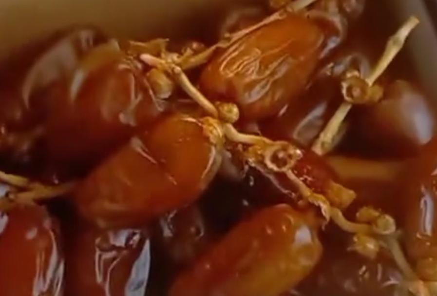 SIMAK! Inilah 8 Manfaat Mengonsumsi Buah Kurma