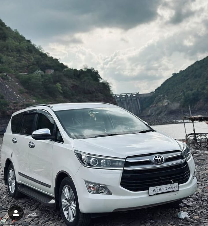 Tampil Lebih Mewah, Ini Dia 5 Keunggulan dari Mobil MPV Toyota Innova Crysta 