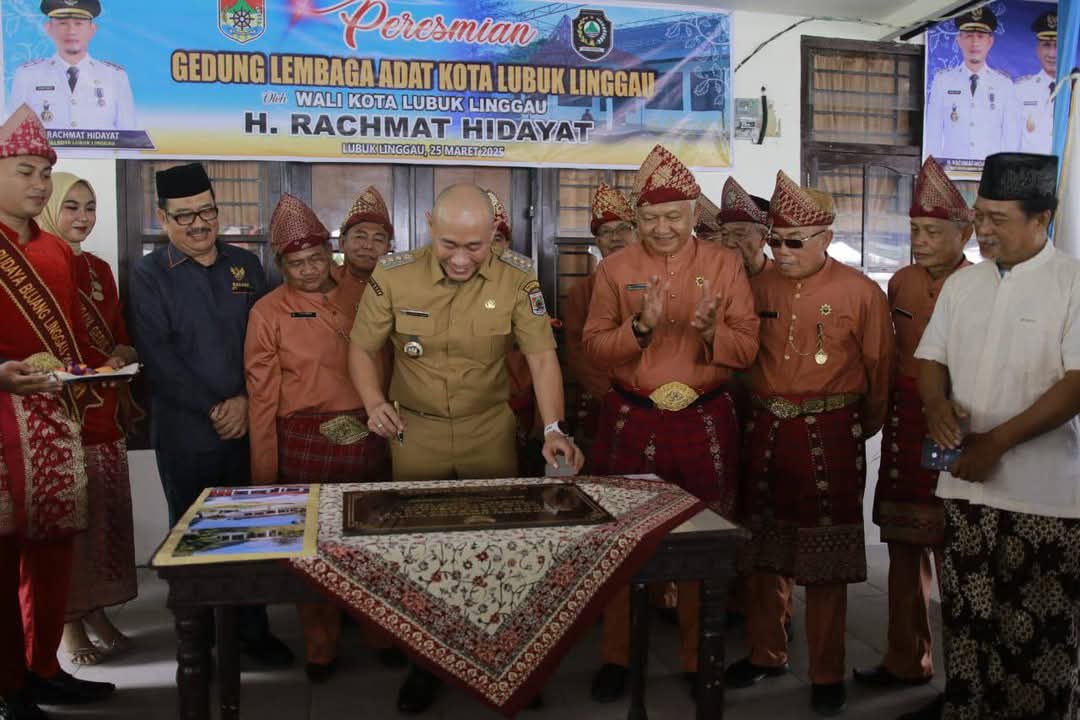 Insentif Pengurus Lembaga Pemangku Adat juga Dinaikkan