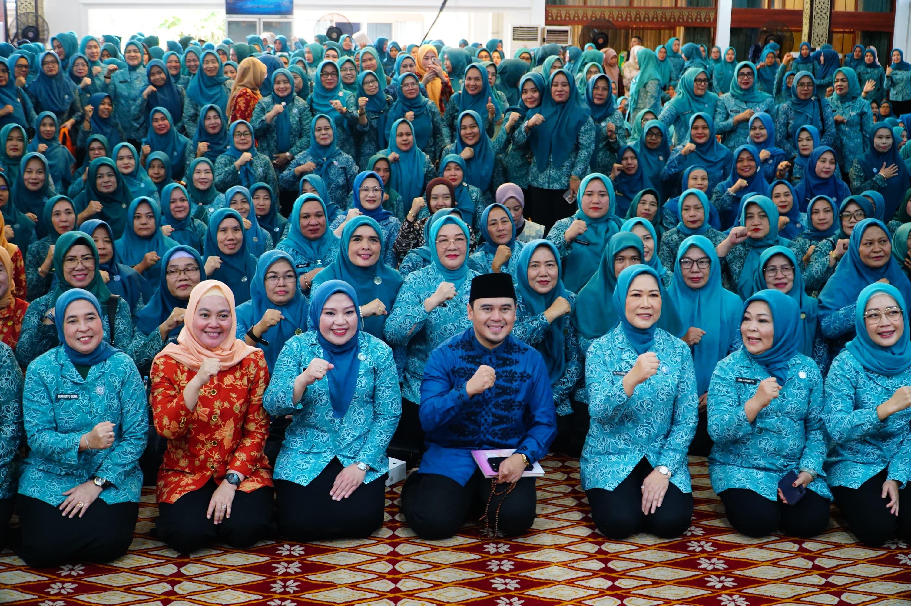 Feby Deru Ajak Kader PKK Jadikan Pengajian Sebagai Sarana Gotong Royong dan Kepedulian Sosial