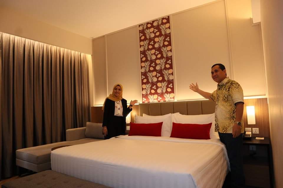 Resmi Beroperasi, Tiap Kamar Hotel Grand Zuri Lubuklinggau Ada Sentuhan Motif Batik Durian