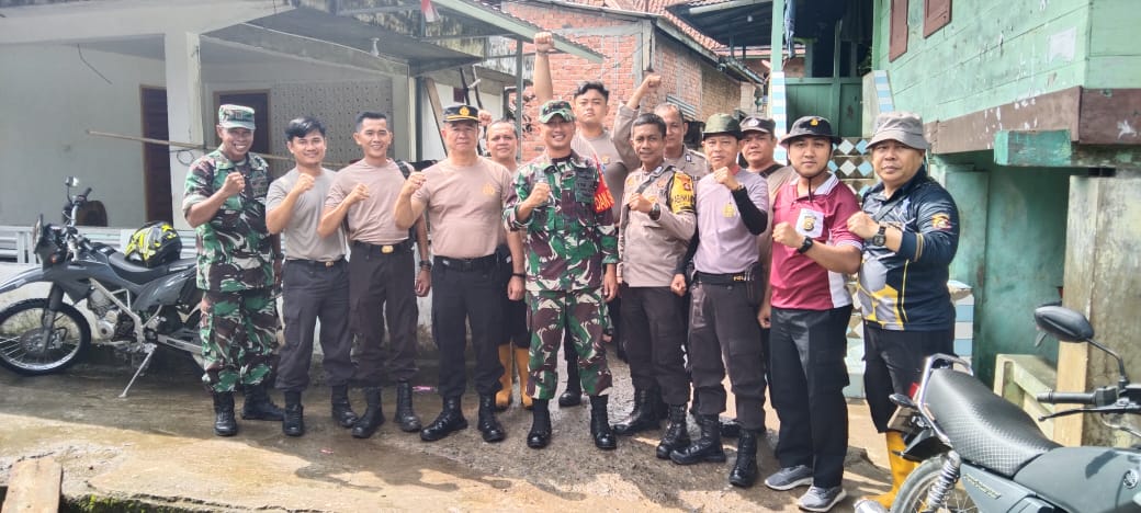 Sinergitas TNI/Polri Bantu Program TMMD ke 115