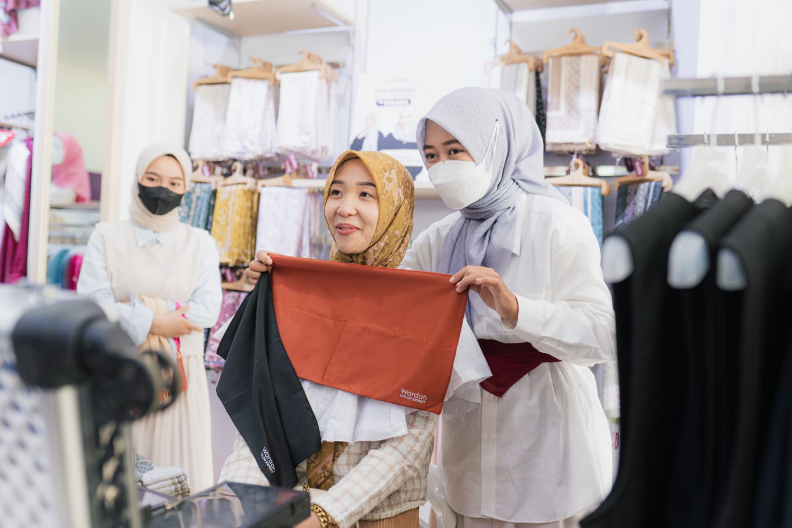 Kolaborasi Fashion dan Kecantikan, Wardah x Elzatta Gelar Glam Meet Up di Palembang