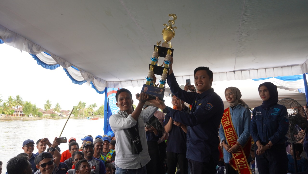 Gelorakan FORNAS VI, Anak Muda OKI sukses Gelar Kompetisi Bidar Tradisional