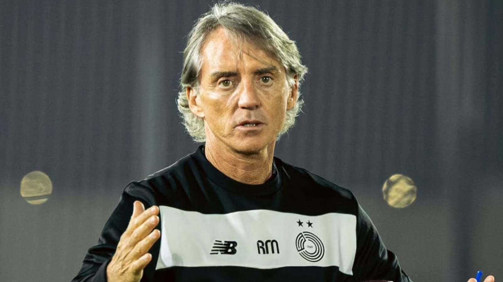 Mantan Pelatih Arab Saudi Kembali Menempati Bangku Cadangan di Teluk Persia