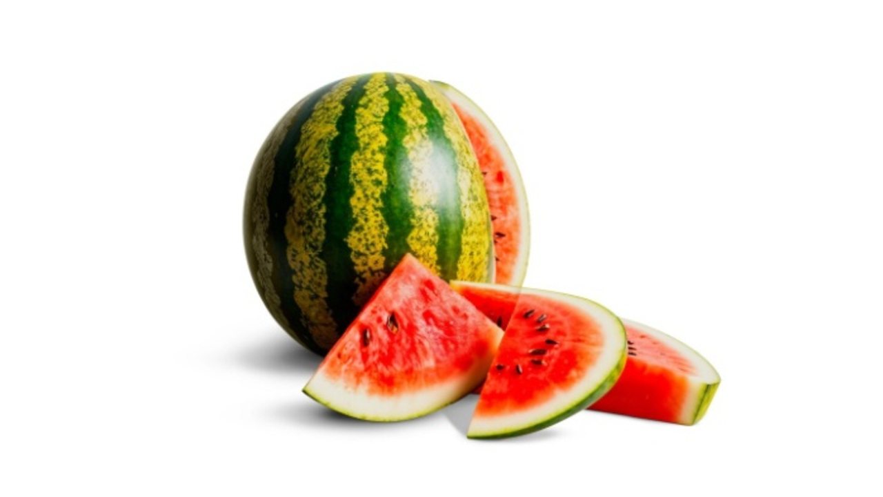 Rahasia Buka Puasa Anti Lemas: 7 Buah yang Wajib Ada di Meja Kamu