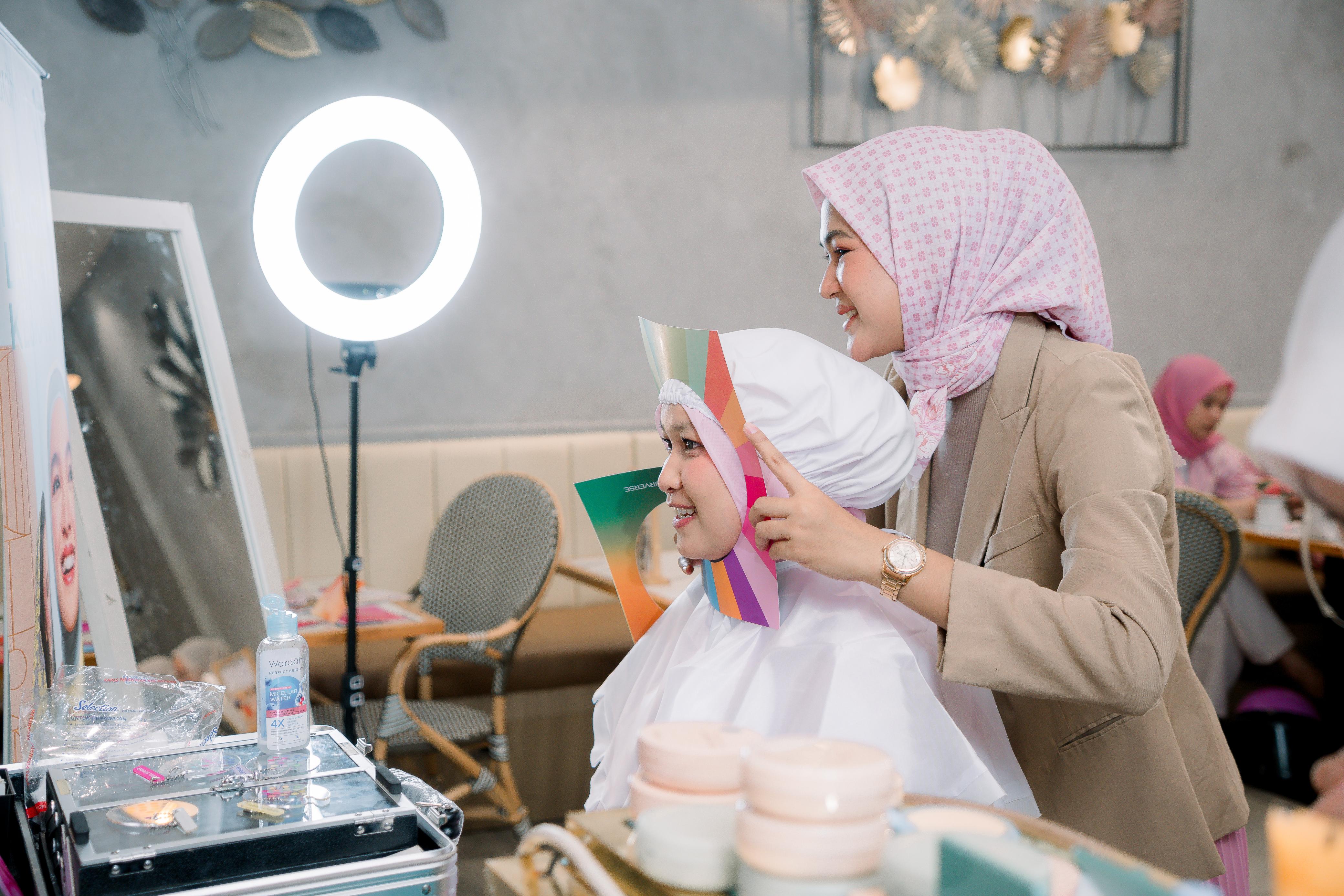 Serunya Wardah Pop-Up Beauty, Pengunjung Semangat Mencoba Personal Color dan Produk Terbaru 