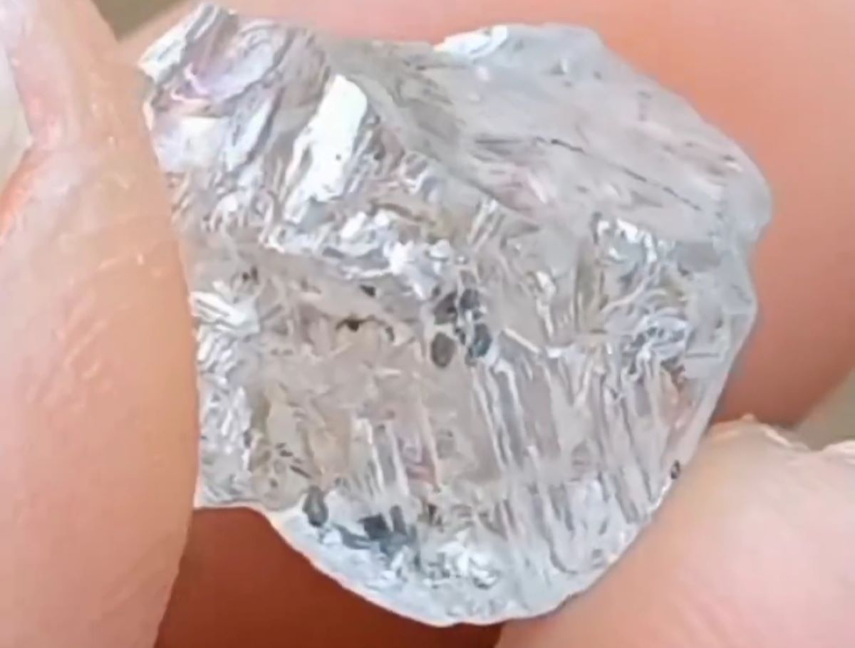 Berikut Ini Sejumlah Fakta Menarik Batu Berlian yang Wajib Kamu Ketahui, yuk Simak Ulasannya