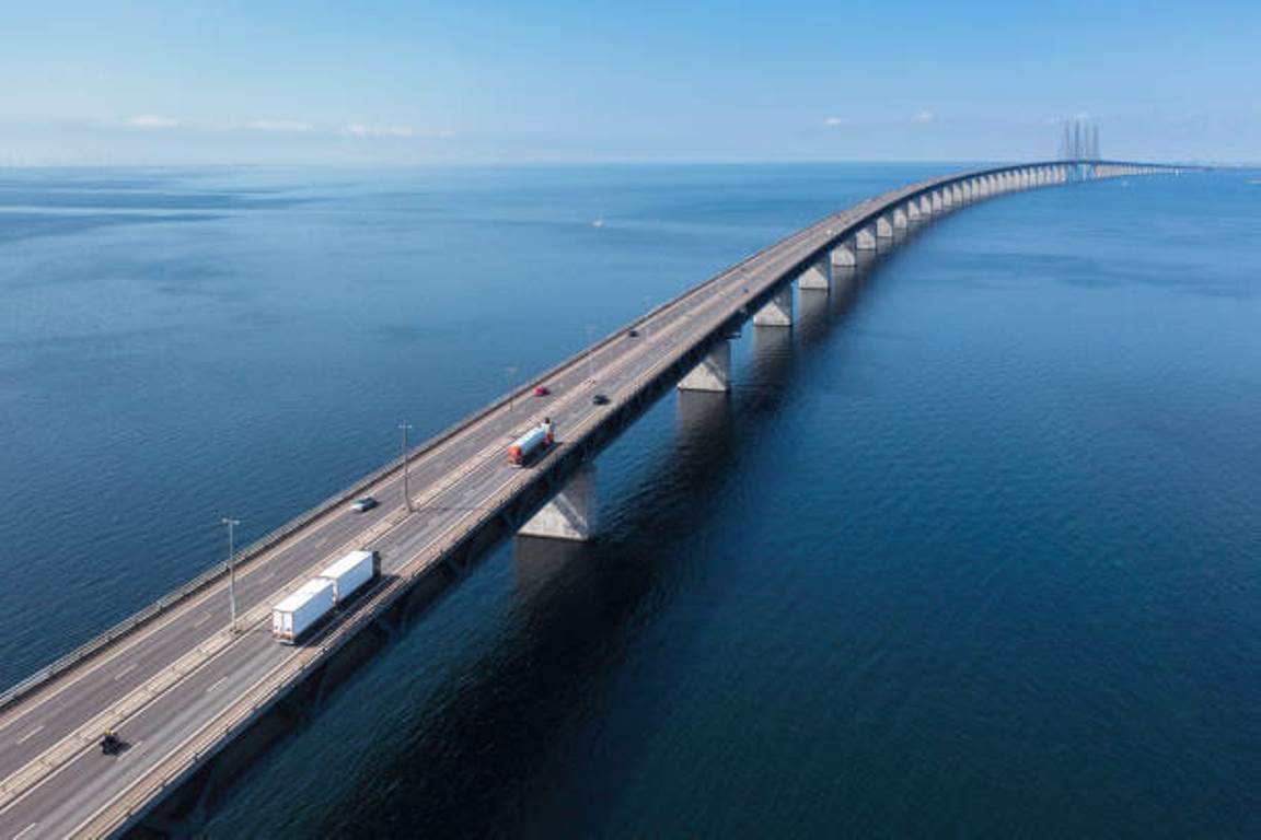 Proyek Ambisius Indonesia - Malaysia Bangun Jembatan Sepanjang 120 KM, Kapan Dibangun?