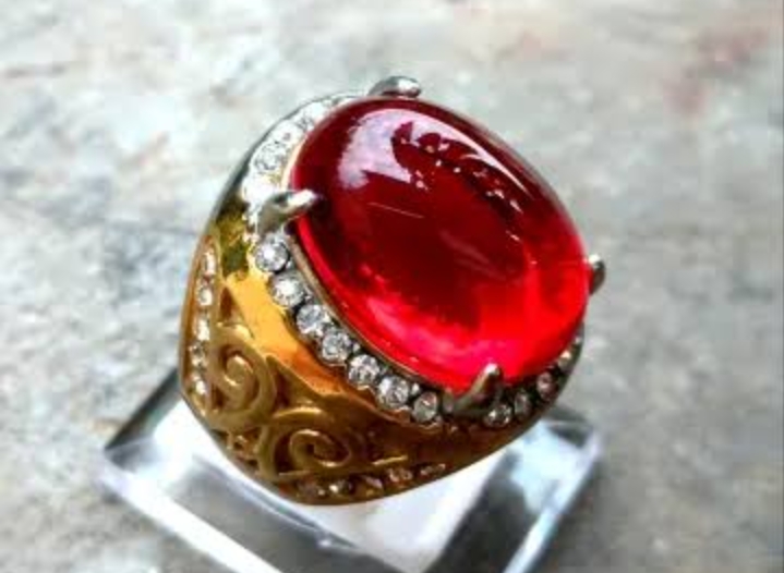 Ini Khasiat Batu Akik yang Tersemat di Jari Presiden Soekarno