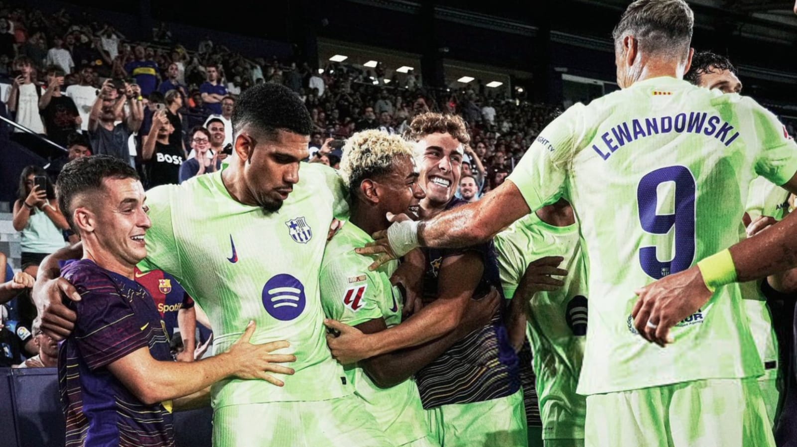 Levante 2-3 Barcelona: Gol bunuh Diri di Menit Akhir Selamatkan Tim Hansi Flick