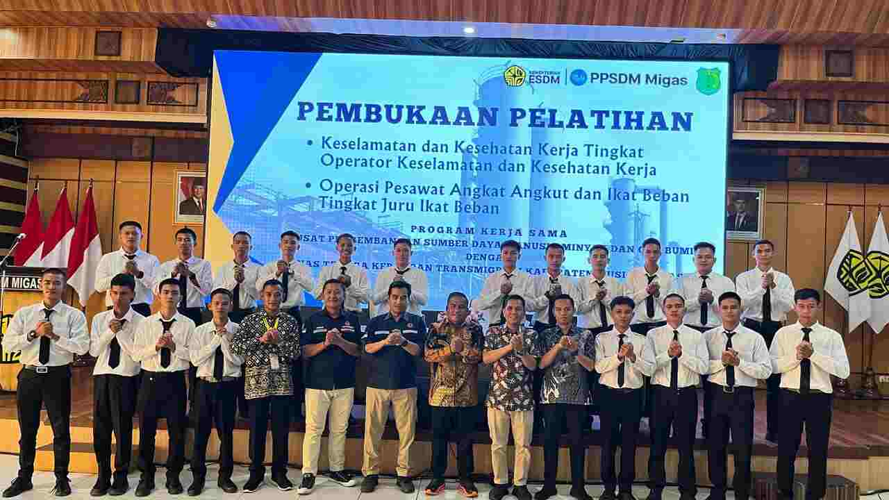Muba Maju Lebih Cepat: Disnakertrans Muba Serahkan 40 Generasi Unggul ke PPSDM Migas Cepu