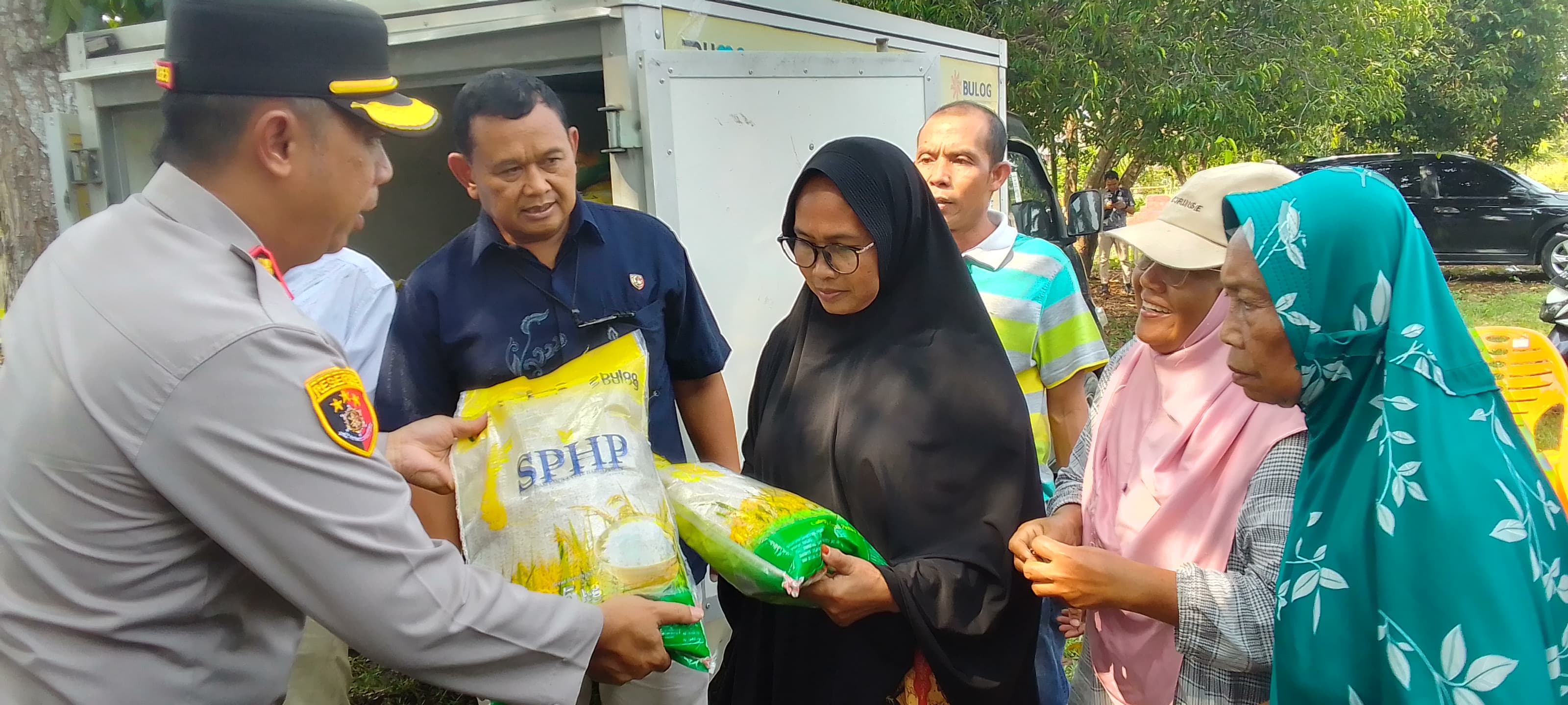 Polres Lubuk Linggau dan Bulog Sukses Gelar Program Pangan Murah Polri 2025