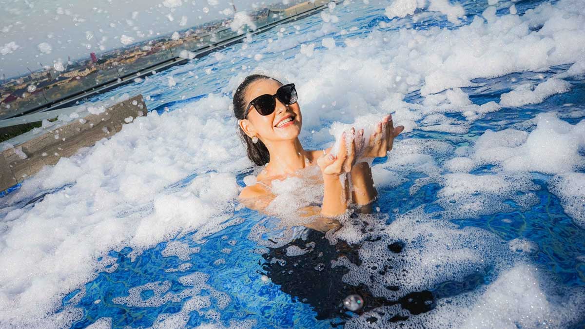 Staycation Keluarga Lebih Berkesan Bareng Promo 'Into The Weekend' dari The Alts Hotel