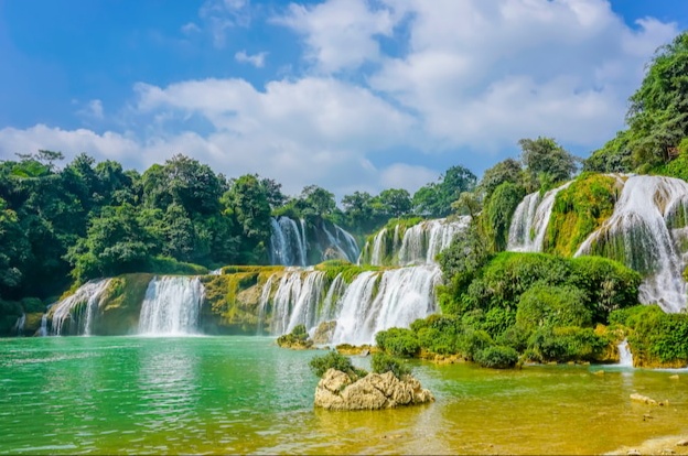 Rekomendasi 7 Tempat Wisata Menarik di Tomohon Sulawesi Utara, Referensi Liburan Natal dan Tahun Baru